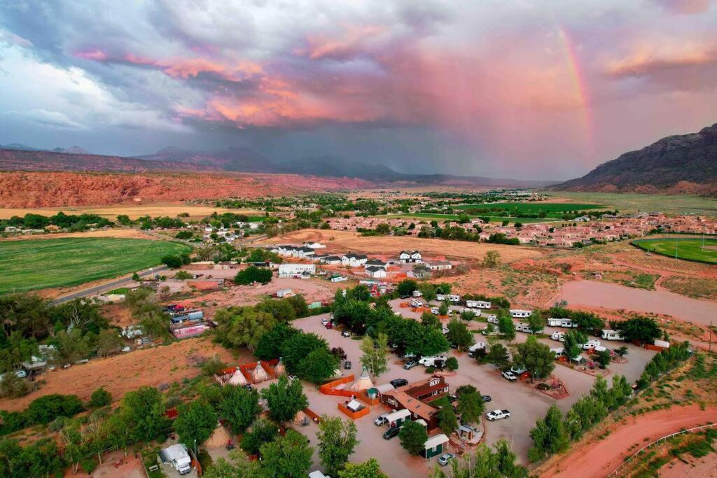 Desert Glamping Getaway Near Moab Arches Np Villa Екстериор снимка